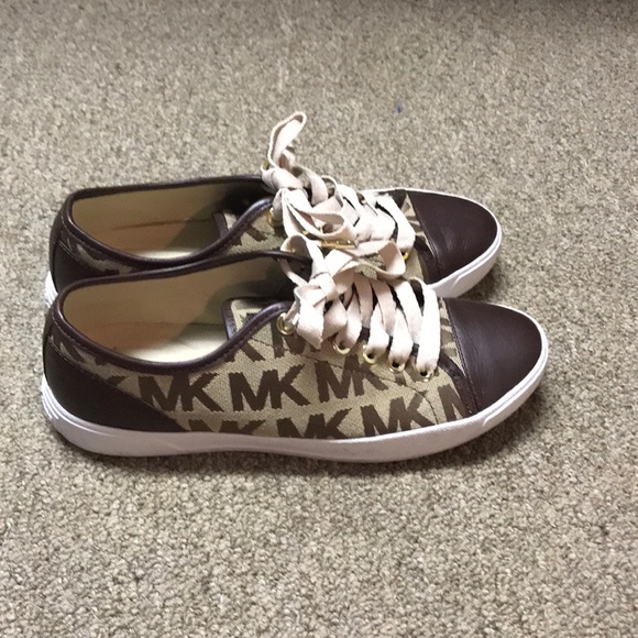 Michael Kors shoes - Picture 3 of 3